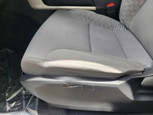 Used 2022 Toyota Tundra SR5 AWD/4WD image 24