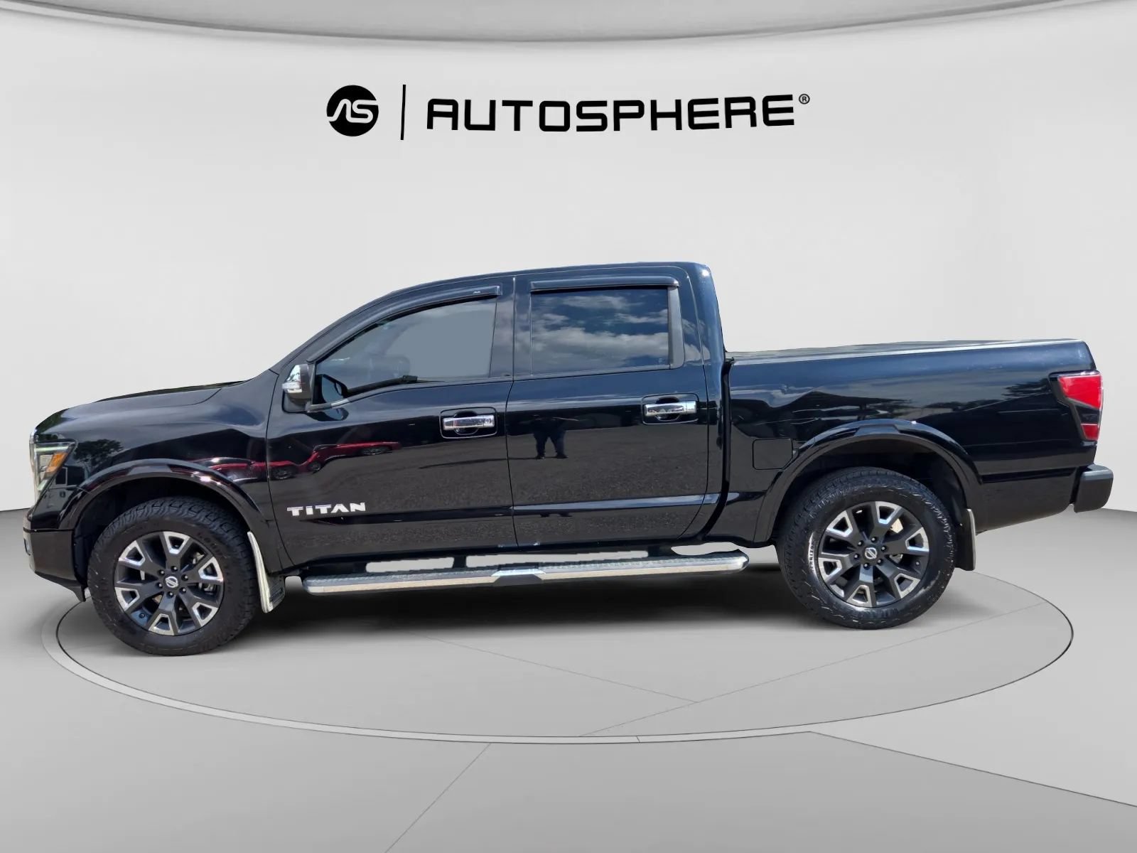 Used 2021 Nissan Titan Platinum Reserve w/ Off Road Protection Package AWD/4WD image 4