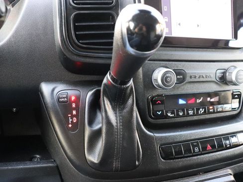 Used 2025 RAM ProMaster 2500 w/ Convenience Group image 34