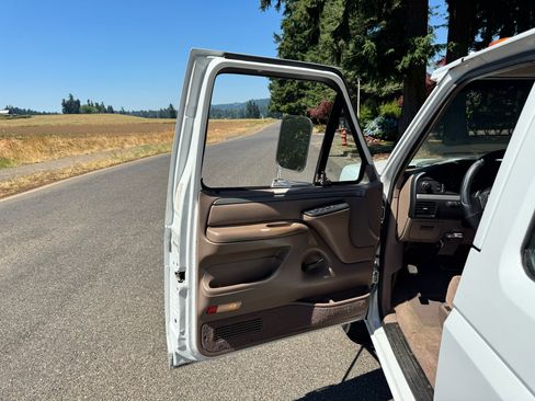 Used 1994 Ford F350 2WD Crew Cab image 25