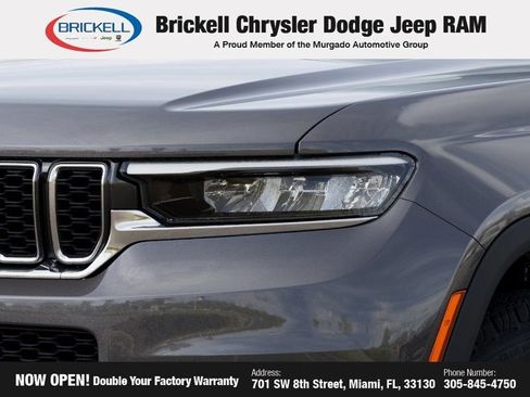 New 2025 Jeep Grand Cherokee L Limited image 10