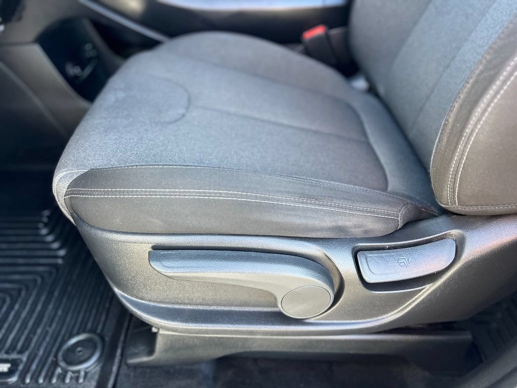 Used 2020 Hyundai Palisade SE AWD/4WD image 21