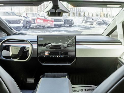 Used 2024 Tesla Cybertruck AWD Crew Cab image 9