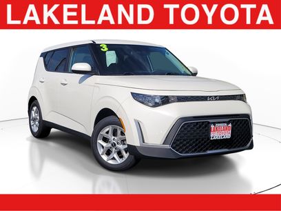 Used 2023 Kia Soul LX w/ LX Technology Package