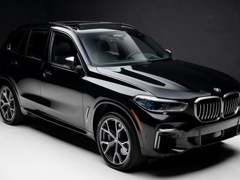 Used 2023 BMW X5 M50i w/ Executive Package image 40