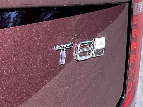 New 2026 Volvo XC90 T8 Plus w/ Protection Package Premier image 26