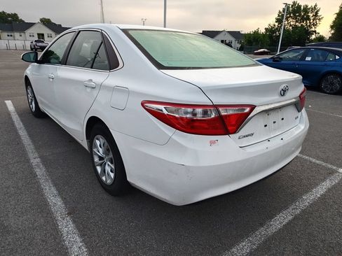 Used 2016 Toyota Camry LE FWD image 5