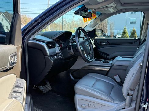 Used 2017 Chevrolet Tahoe LT w/ LT Signature Package AWD/4WD image 11