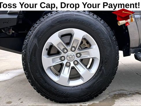 Used 2020 RAM 1500 Laramie w/ Off Road Group AWD/4WD image 11