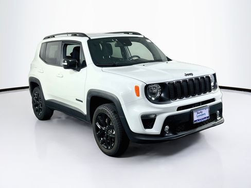 Used 2022 Jeep Renegade Altitude w/ Convenience Group AWD/4WD image 3