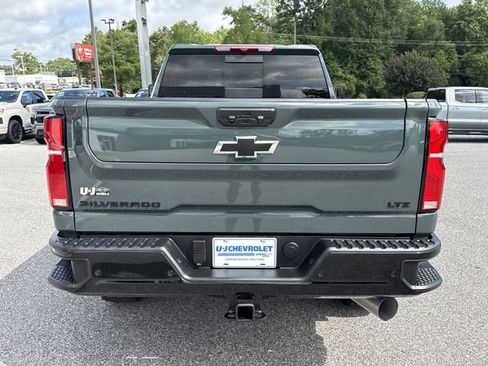 Used 2025 Chevrolet Silverado 2500 LTZ w/ Trail Boss Package AWD/4WD image 4