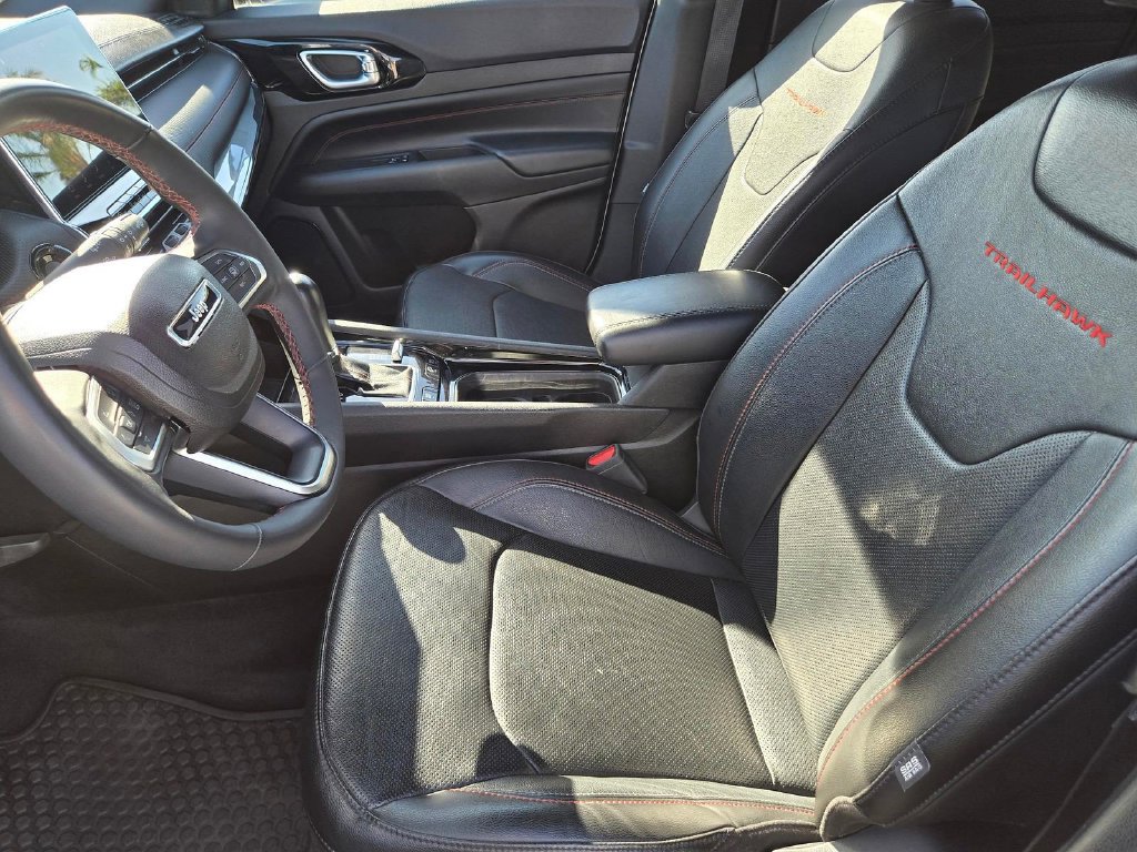 Used 2023 Jeep Compass Trailhawk w/ Trailhawk Elite Group AWD/4WD image 8