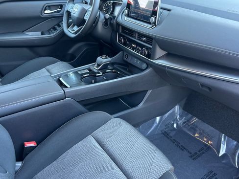 New 2026 Nissan Rogue SV FWD image 19