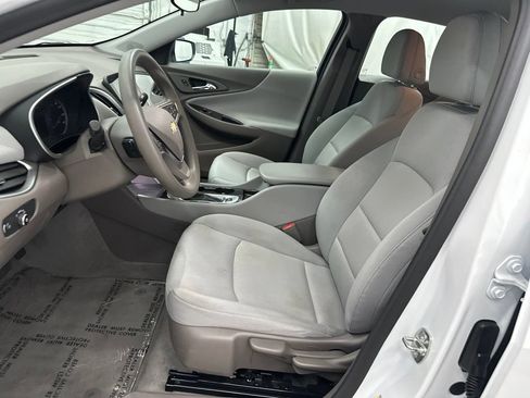 Used 2023 Chevrolet Malibu LS FWD image 21