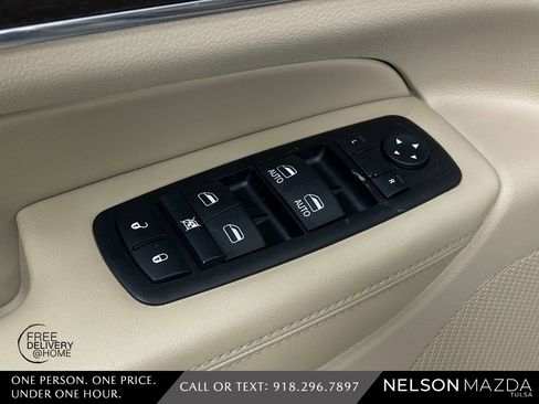 Used 2014 Jeep Grand Cherokee Limited w/ Luxury Group II image 23