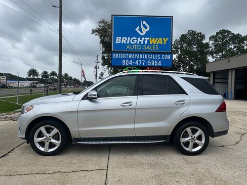 Used 2018 Mercedes-Benz GLE 350 w/ Premium 1 Package image 2