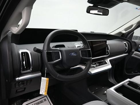 New 2026 Ford Expedition Max Platinum w/ Platinum Ultimate Package AWD/4WD image 22