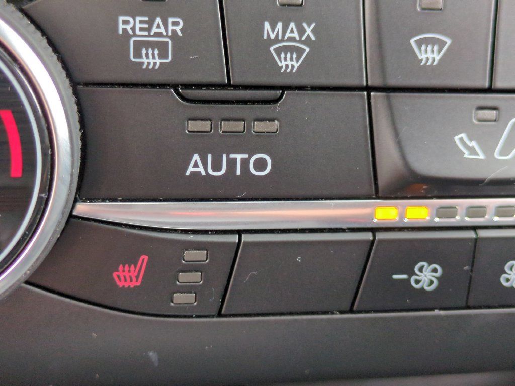 Used 2024 Ford Escape ST-Line AWD/4WD image 25