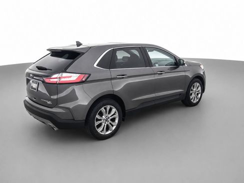 Used 2019 Ford Edge Titanium w/ Equipment Group 301A AWD/4WD image 5