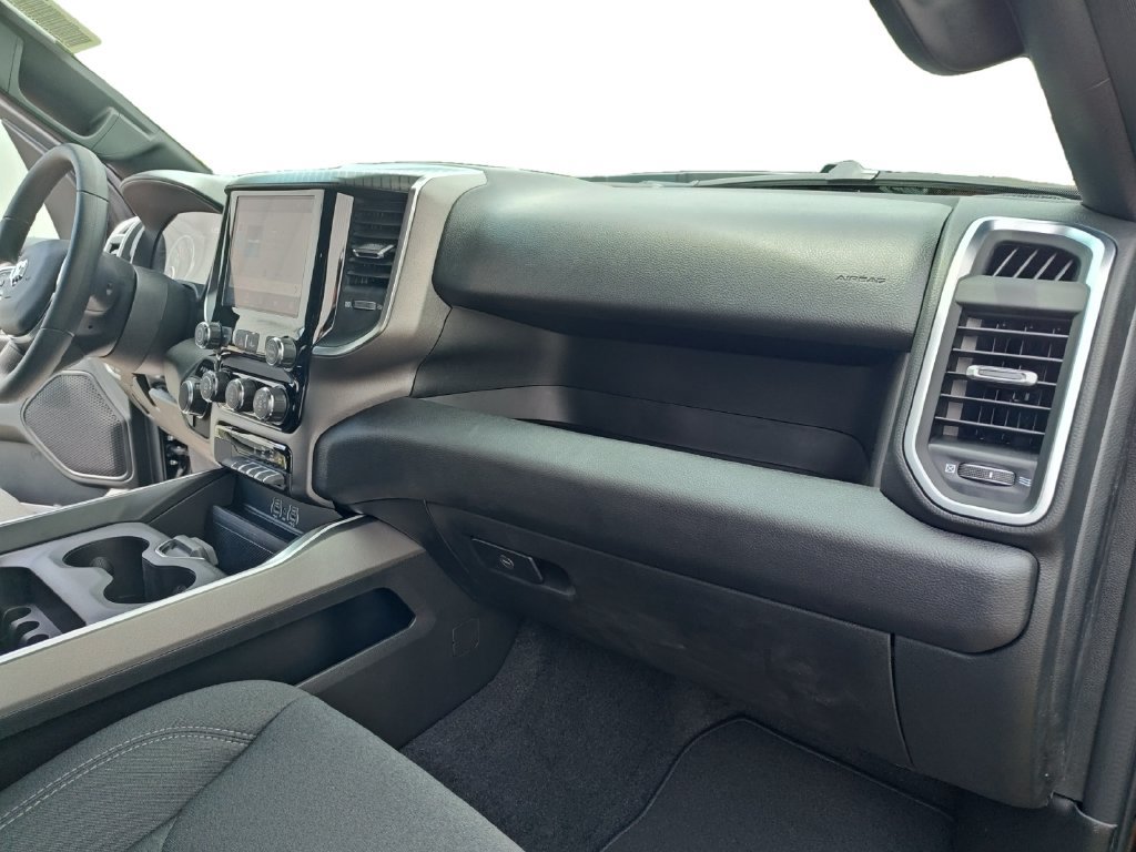 Used 2026 RAM 1500 Express AWD/4WD image 15