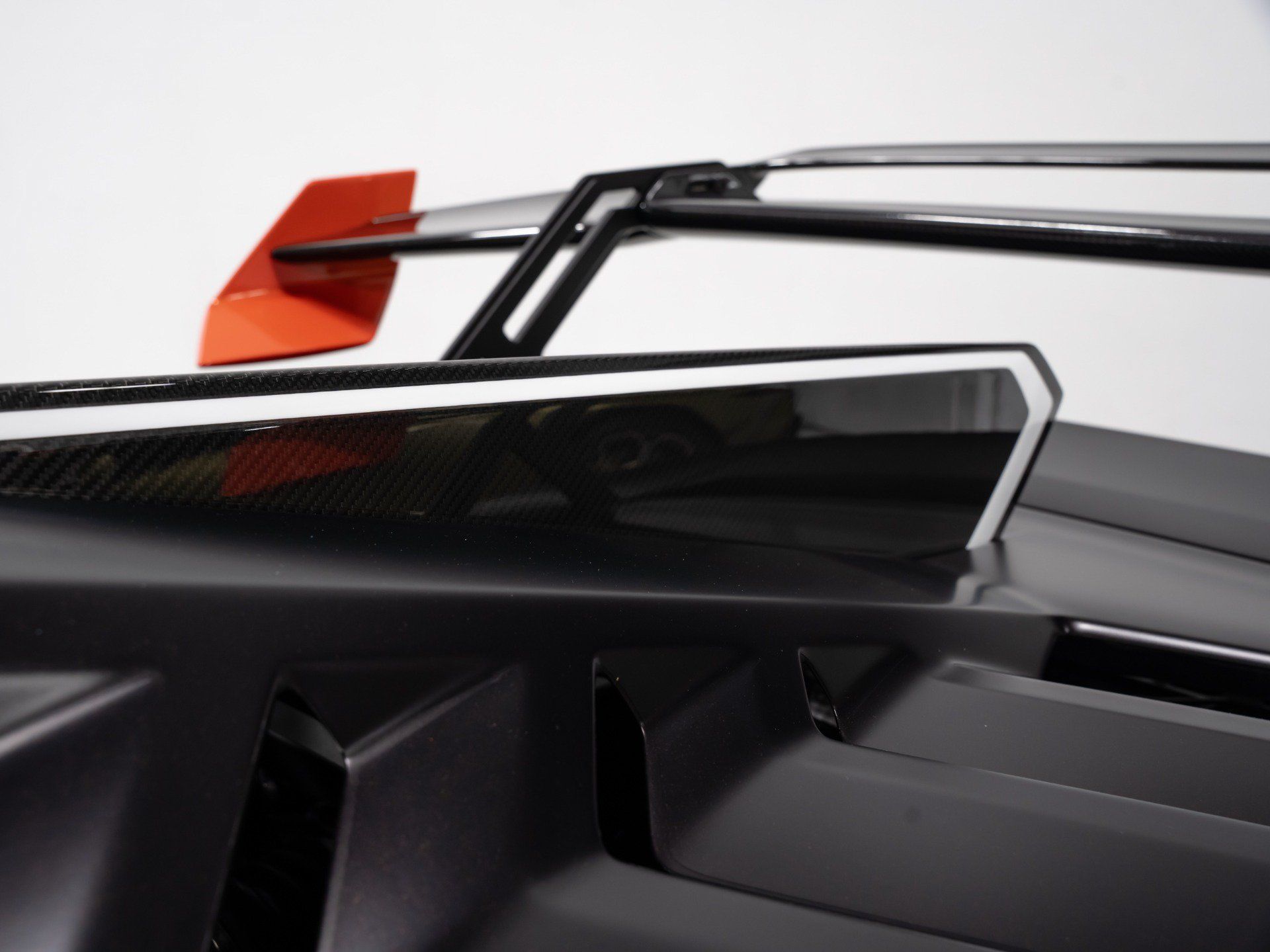 Used 2024 Lamborghini Huracan STO RWD image 31