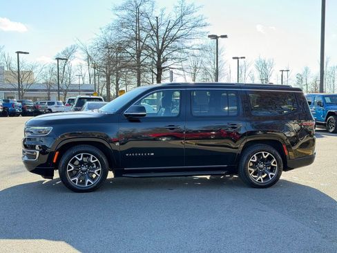 Certified 2024 Jeep Wagoneer Series III image 11