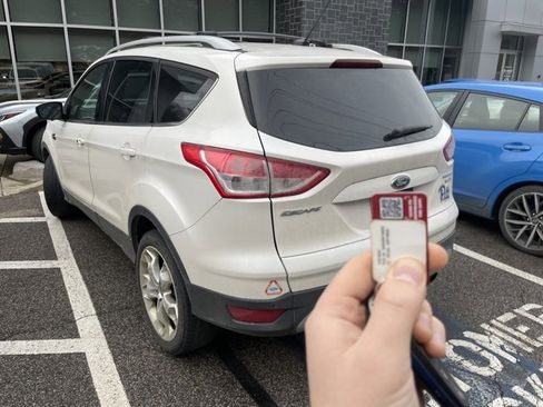 Used 2013 Ford Escape Titanium w/ Parking Technology Pkg image 3