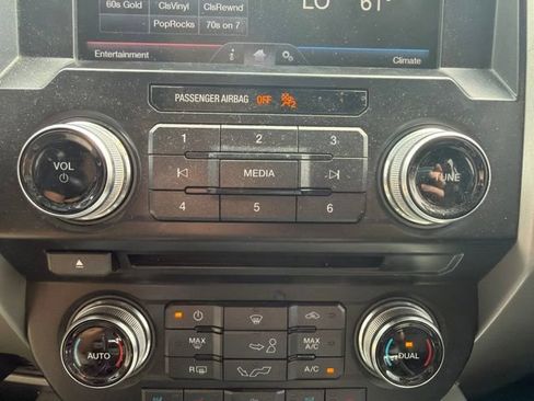 Used 2015 Ford F150 Lariat w/ Equipment Group 501A Mid AWD/4WD image 34