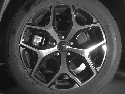 Used 2025 Jeep Compass Limited image 12