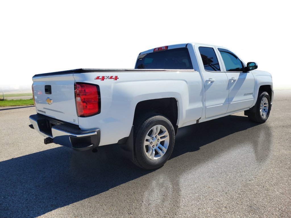 Used 2018 Chevrolet Silverado 1500 LT w/ All Star Edition AWD/4WD image 4