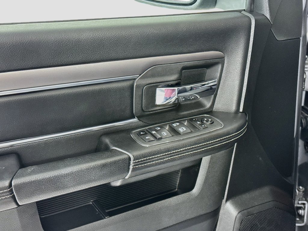 Used 2023 RAM 1500 Warlock AWD/4WD image 21