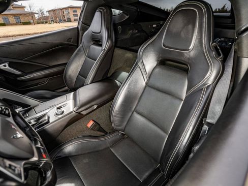 Used 2019 Chevrolet Corvette Z06 RWD image 6