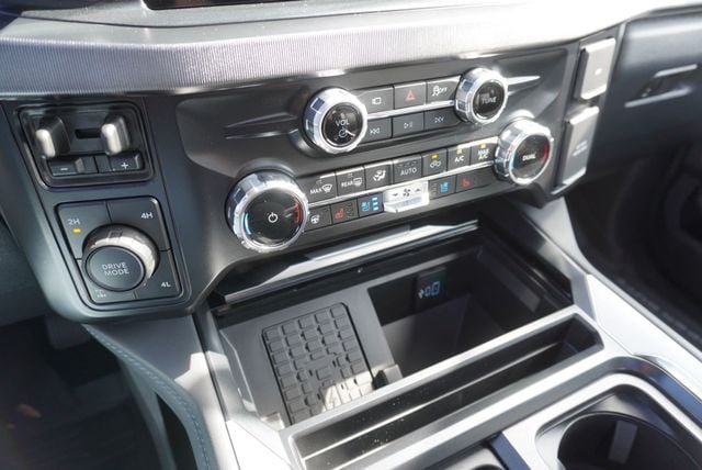 Used 2026 Ford F350 Platinum AWD/4WD image 41