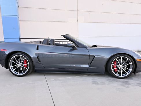 Used 2013 Chevrolet Corvette 427 w/ 1SC Preferred Equipment Group RWD image 9