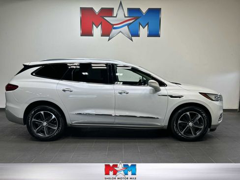 Used 2019 Buick Enclave Premium w/ LPO, Touring Package AWD/4WD image 1