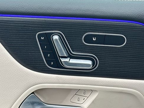 New 2026 Mercedes-Benz GLB 250 image 11