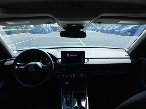 Certified 2025 Honda Accord SE image 10