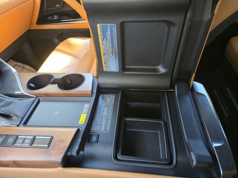Used 2024 Lexus LX 600 4WD w/ Interior Upgrade Package image 31