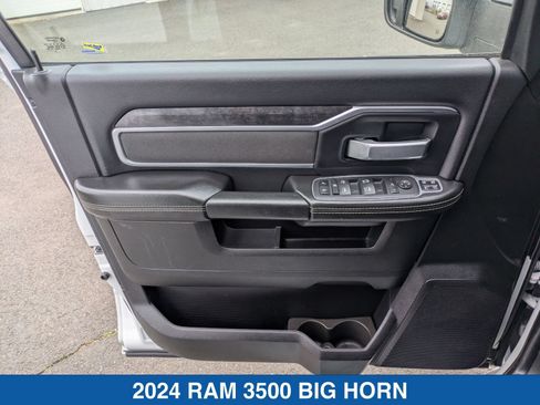 Used 2024 RAM 3500 Big Horn AWD/4WD image 12