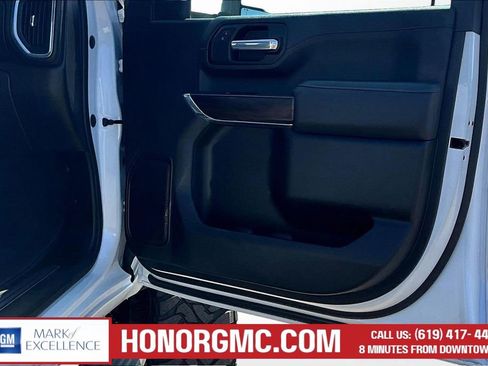 Used 2022 GMC Sierra 2500 SLT AWD/4WD image 27