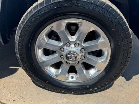Used 2023 RAM 2500 Laramie AWD/4WD image 38
