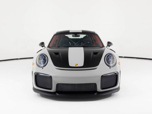 Used 2018 Porsche 911 GT2 RS image 8