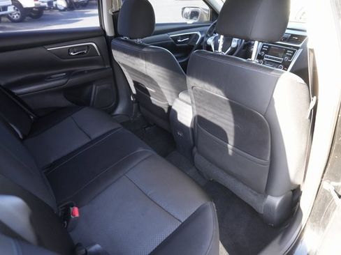 Used 2018 Nissan Altima 2.5 SR w/ Interior Lighting Package image 14