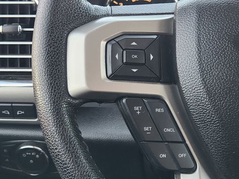 Used 2016 Ford F150 Lariat w/ Equipment Group 502A Luxury image 29