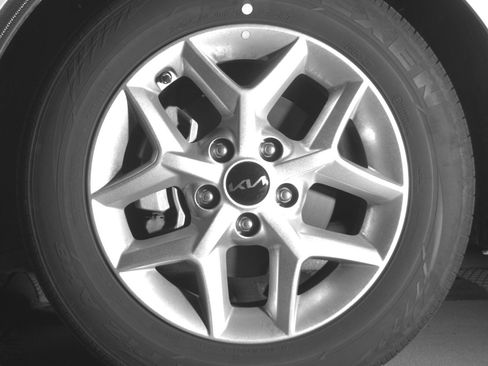 Used 2025 Kia Soul LX w/ LX Technology Package image 12