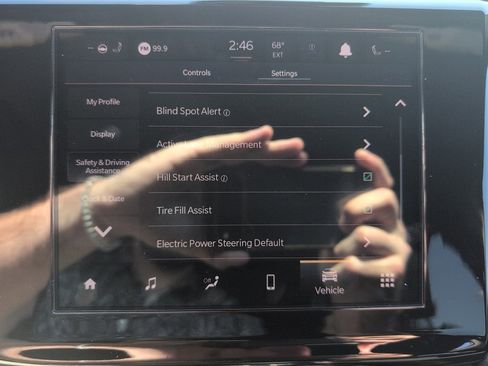 Used 2023 Jeep Grand Cherokee Altitude image 45