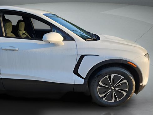 New 2025 Chevrolet Blazer EV LT AWD/4WD image 26