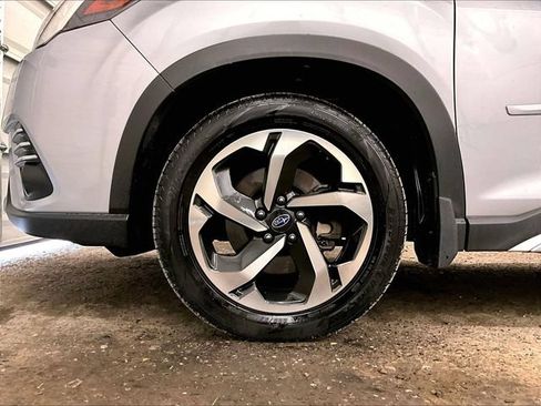 Used 2022 Subaru Forester Touring w/ Popular Package #3 AWD/4WD image 8