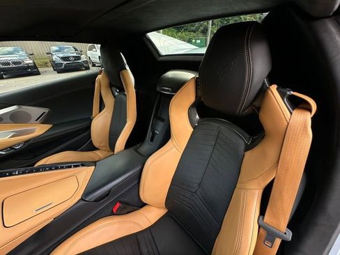 Used 2022 Chevrolet Corvette Stingray w/ Battery Protection Package image 12