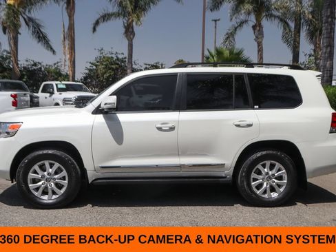 Used 2018 Toyota Land Cruiser AWD/4WD image 5